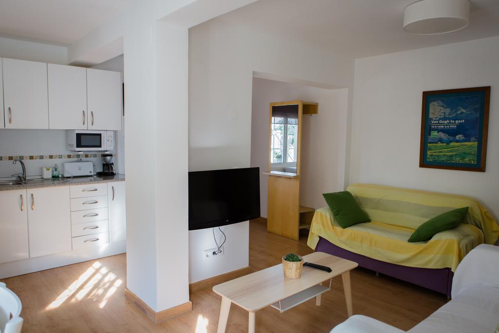 Apartamentos Casa Torres - Adults Only El Albir ภายนอก รูปภาพ